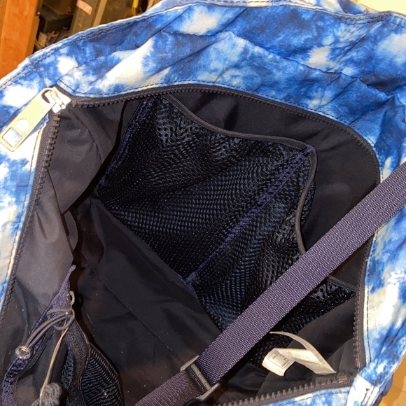 Live free tote - Picture 8 of 10